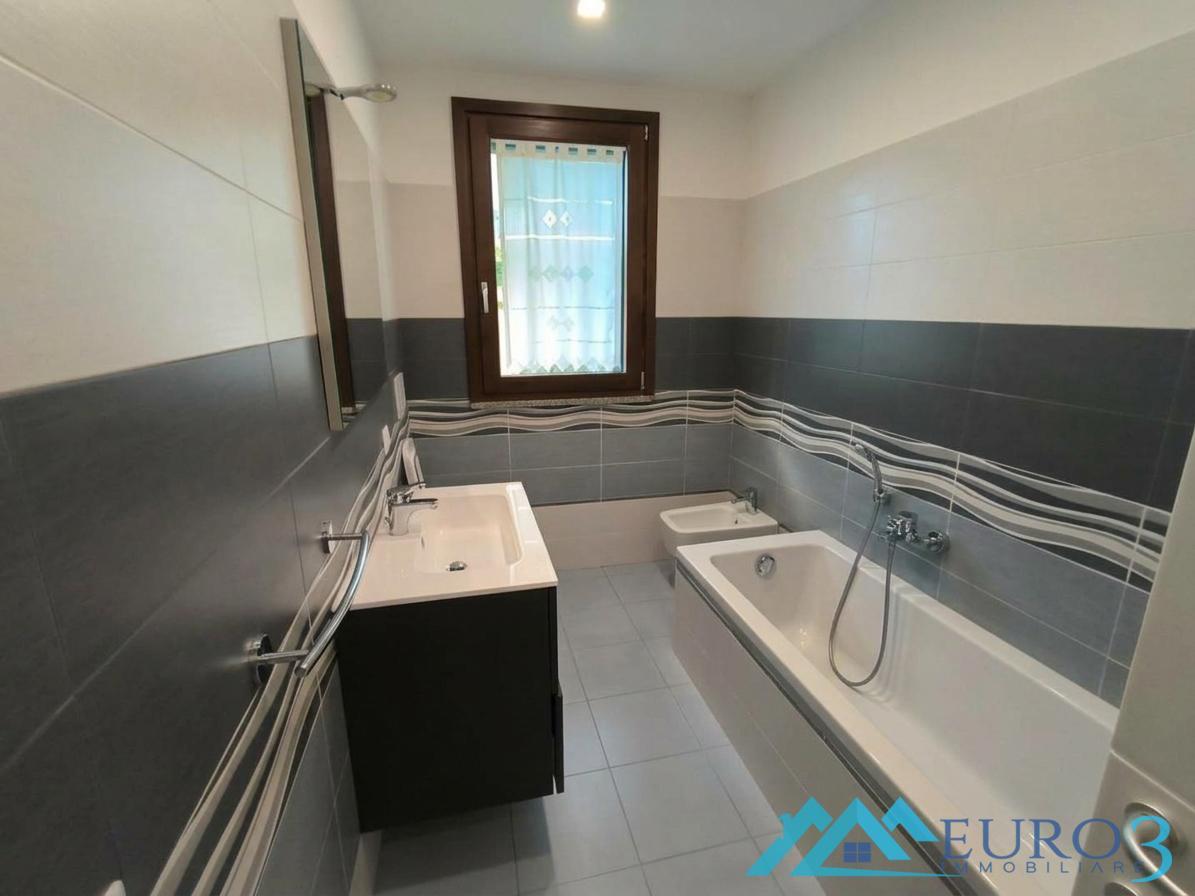 3977 APPARTAMENTO VENDITA CASTEL DI LAMA11