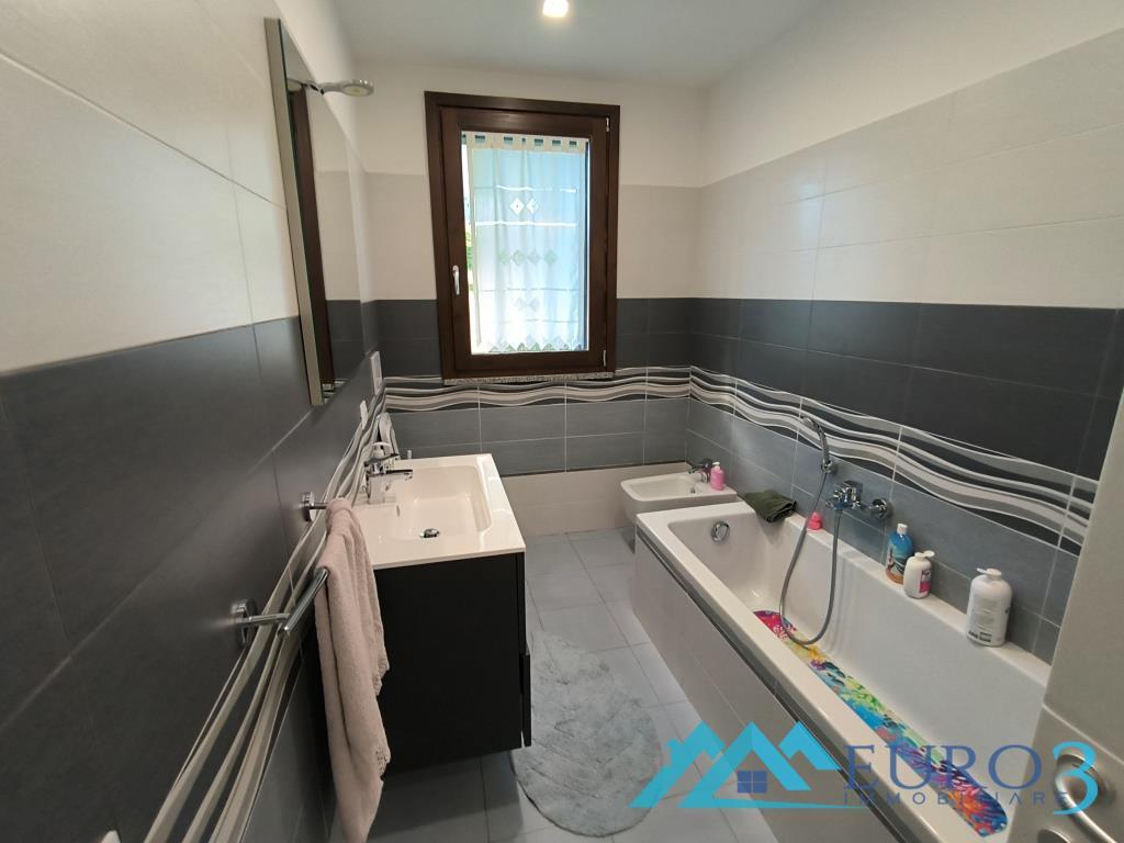 3977 APPARTAMENTO VENDITA CASTEL DI LAMA15