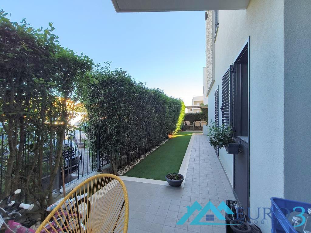 3977 APPARTAMENTO VENDITA CASTEL DI LAMA6