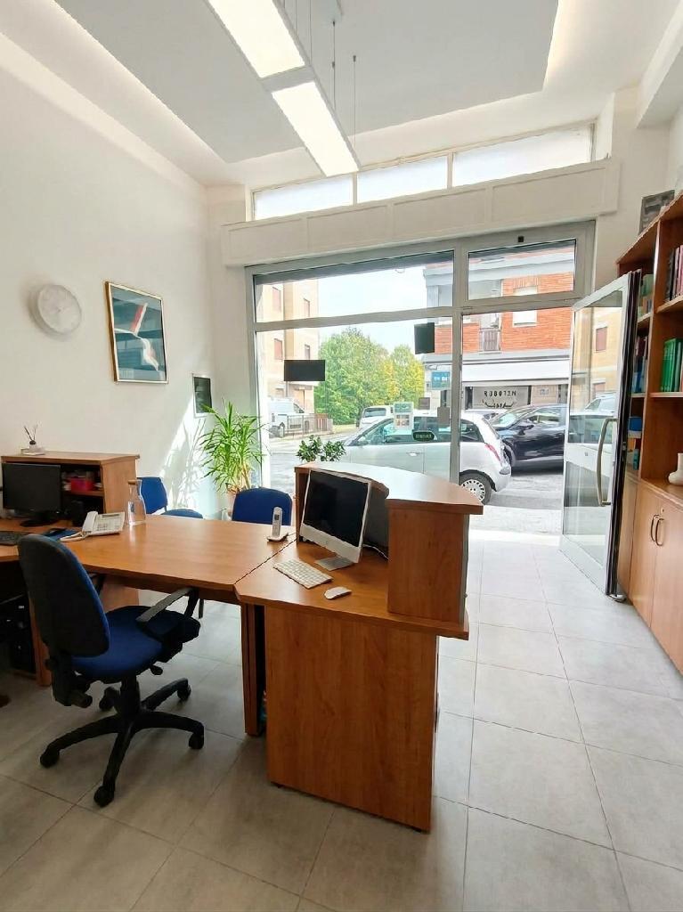 3979 LOCALE COMMERCIALE AFFITTO ASCOLI PICENO1