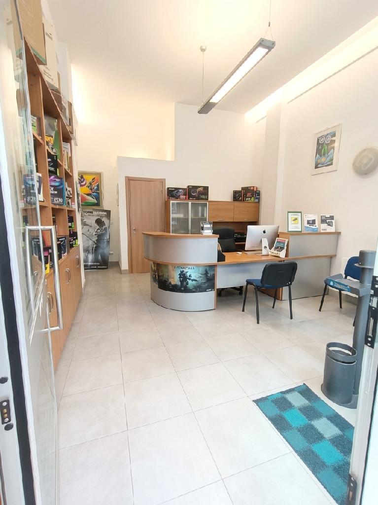 3979 LOCALE COMMERCIALE AFFITTO ASCOLI PICENO2
