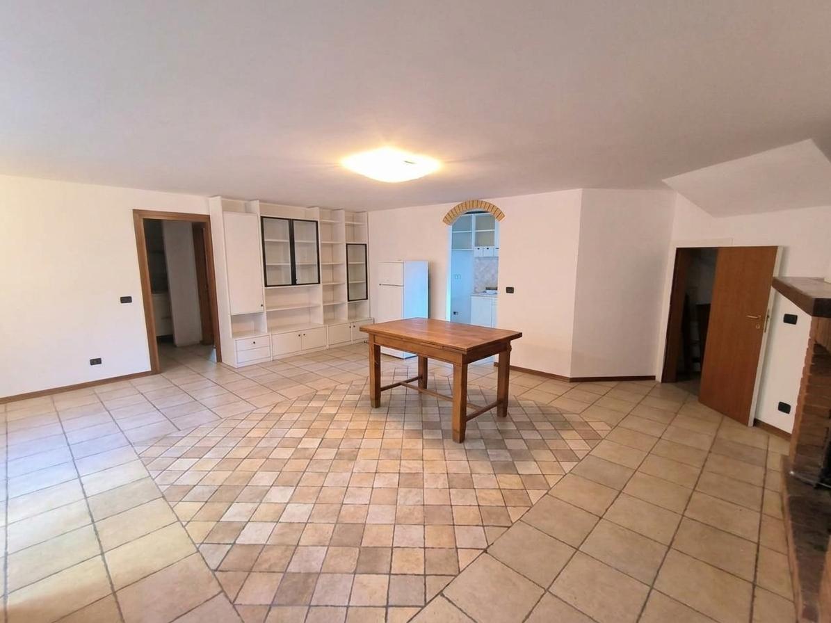 3984 APPARTAMENTO AFFITTO ASCOLI PICENO14